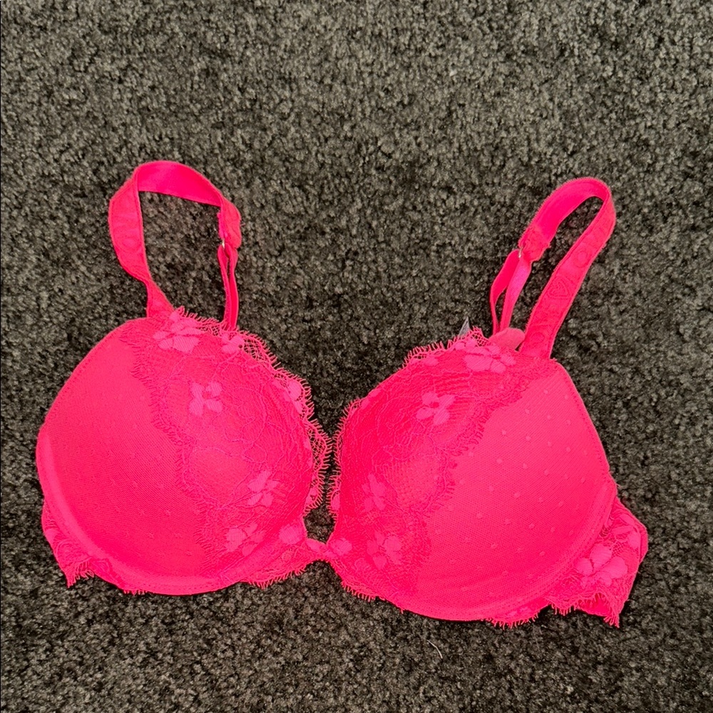 Victoria's Secret Pink Lace Underwire Bra